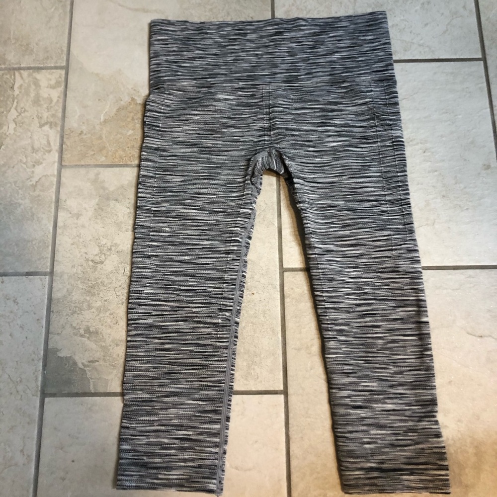 Gray Capri yoga pants